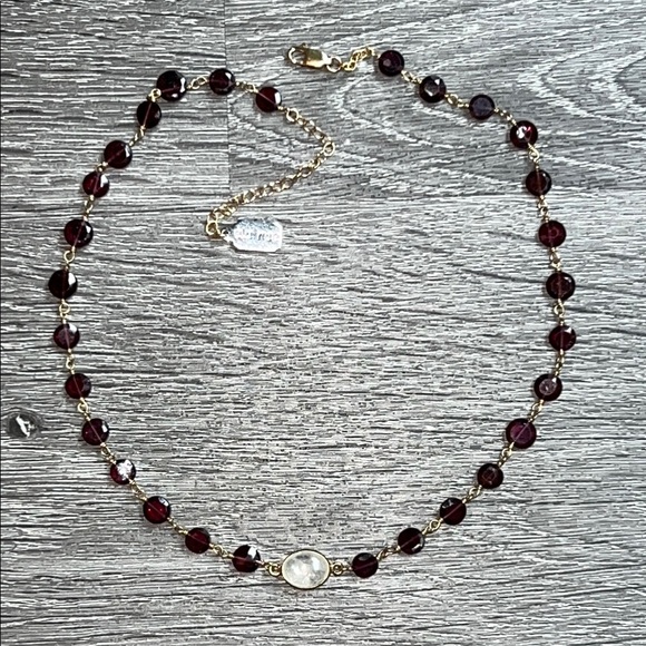 Ela Rae Libi coin stone necklace with center stone - Picture 7 of 9